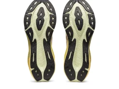 ASICS NOVABLAST 3 ROAD TESTED-Men Road Tested Footwear